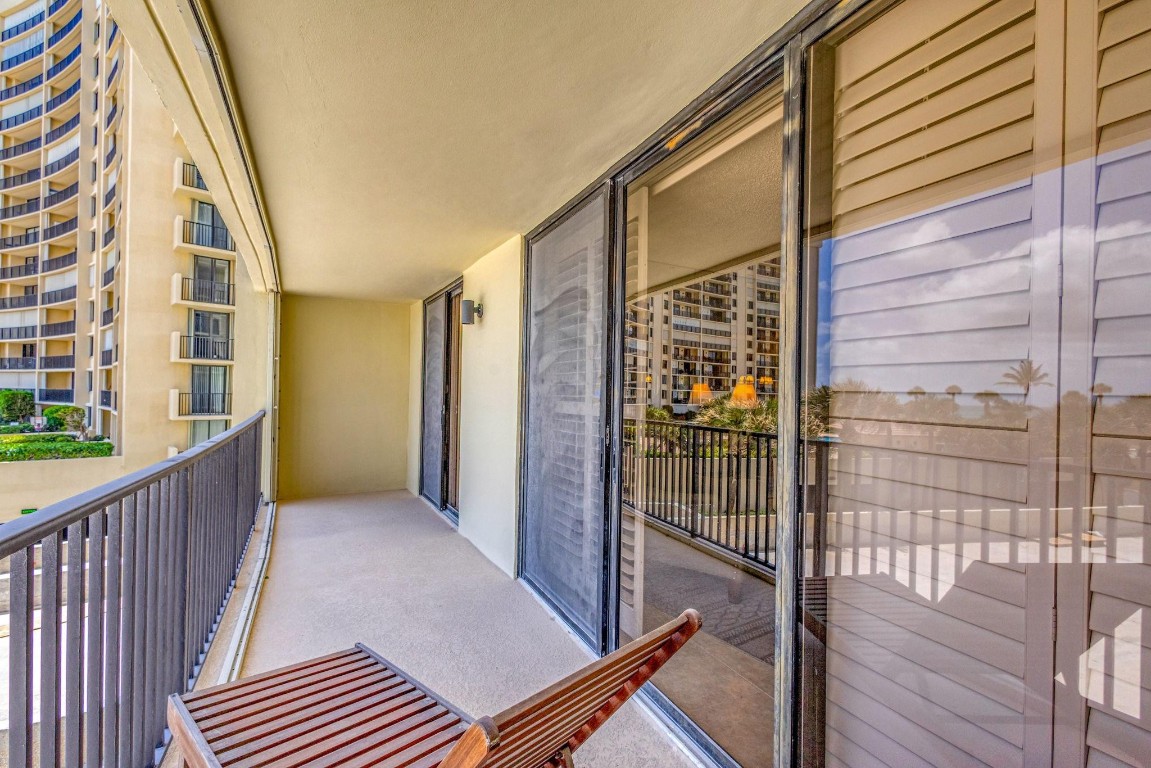 400 Ocean Trail Way 209