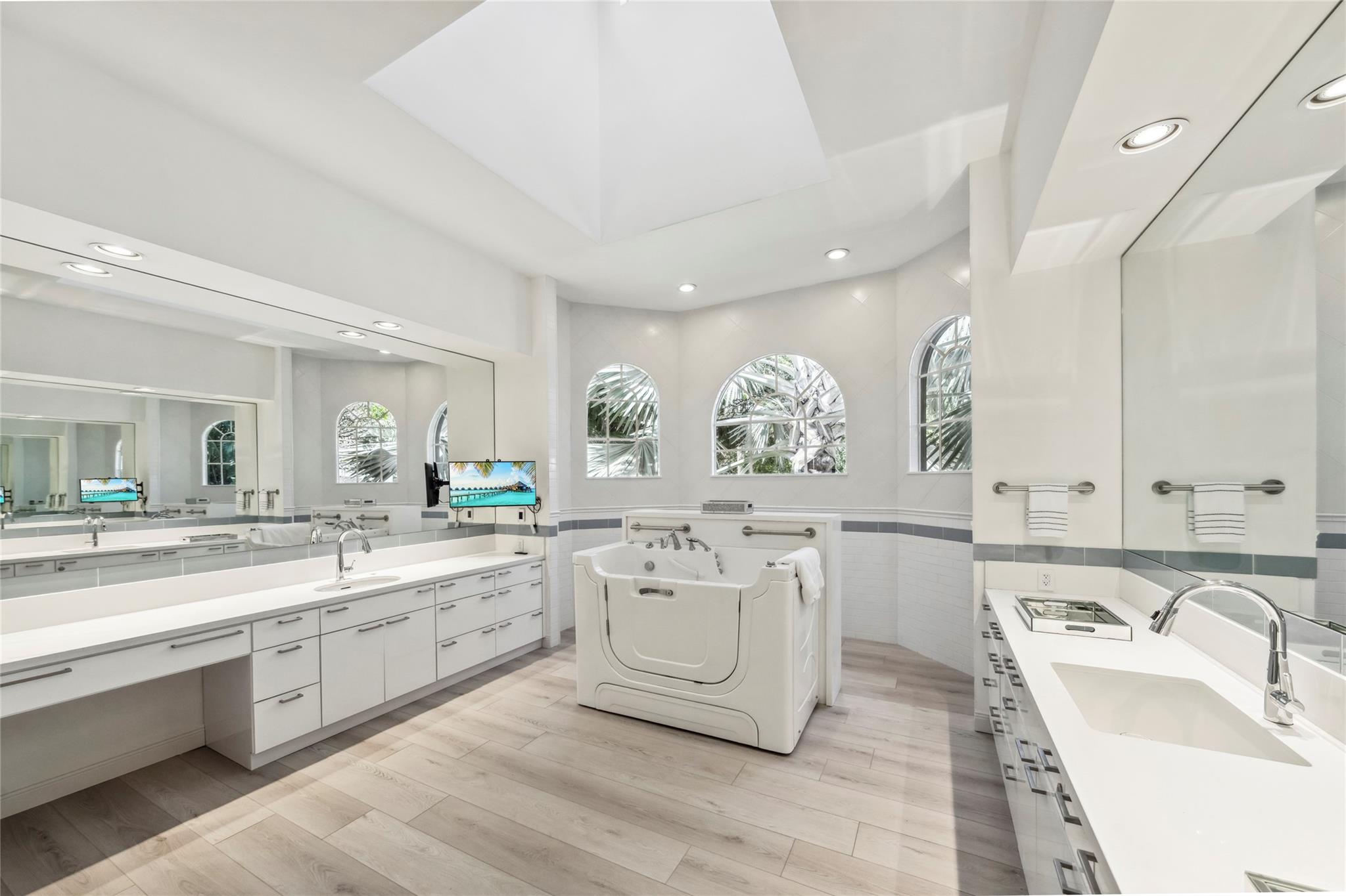 1602 SW 150th Ter