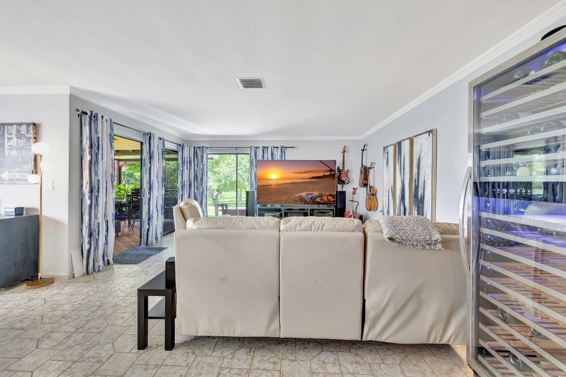 3402 Heather Terrace 7