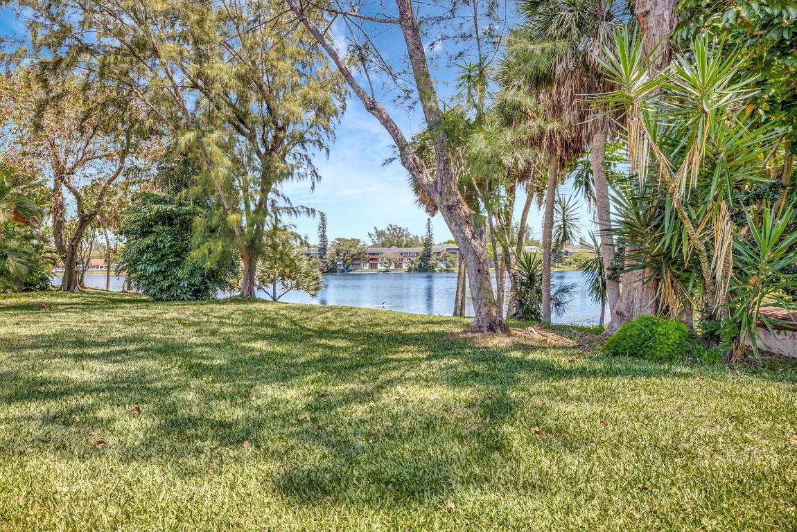 3402 Heather Terrace 7