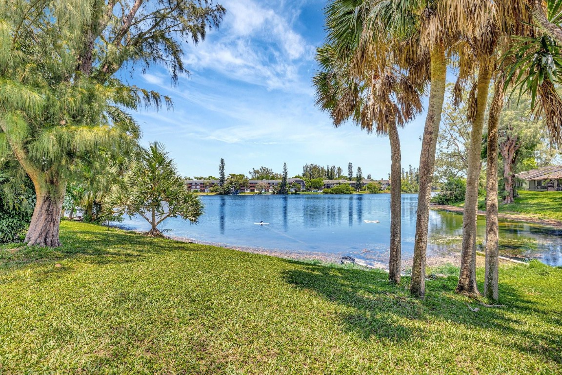 3402 Heather Terrace 7