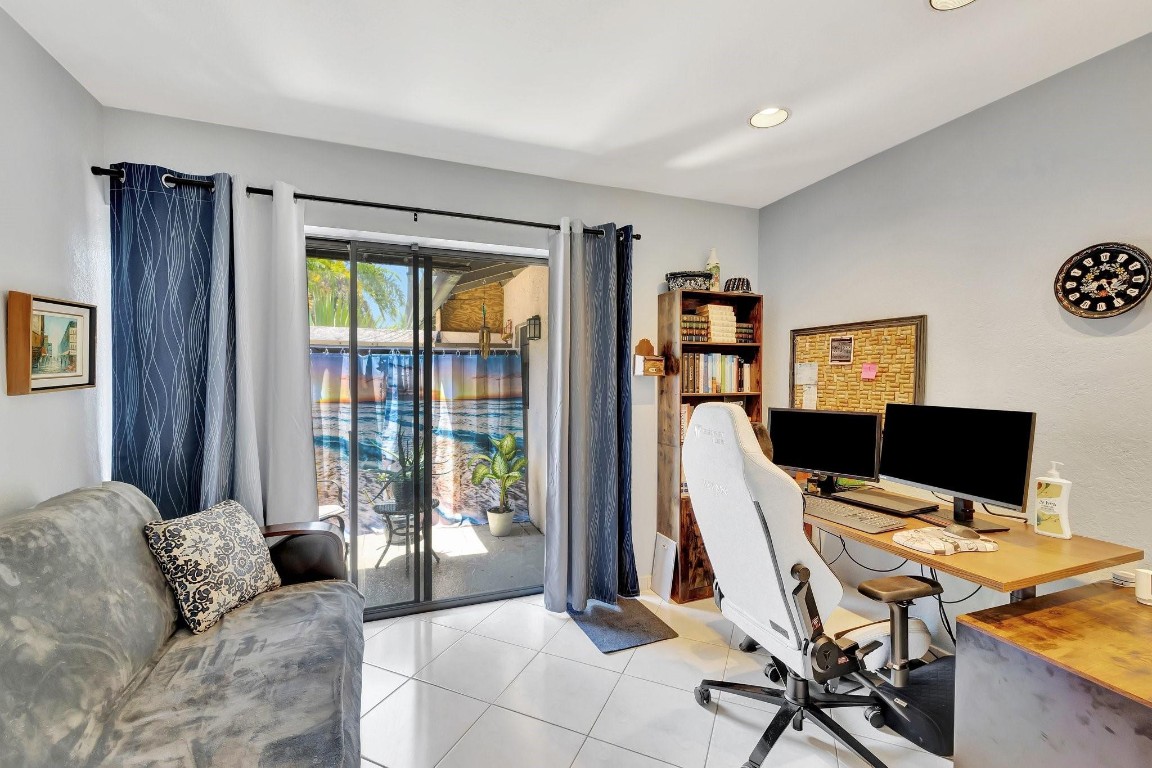 3402 Heather Terrace 7