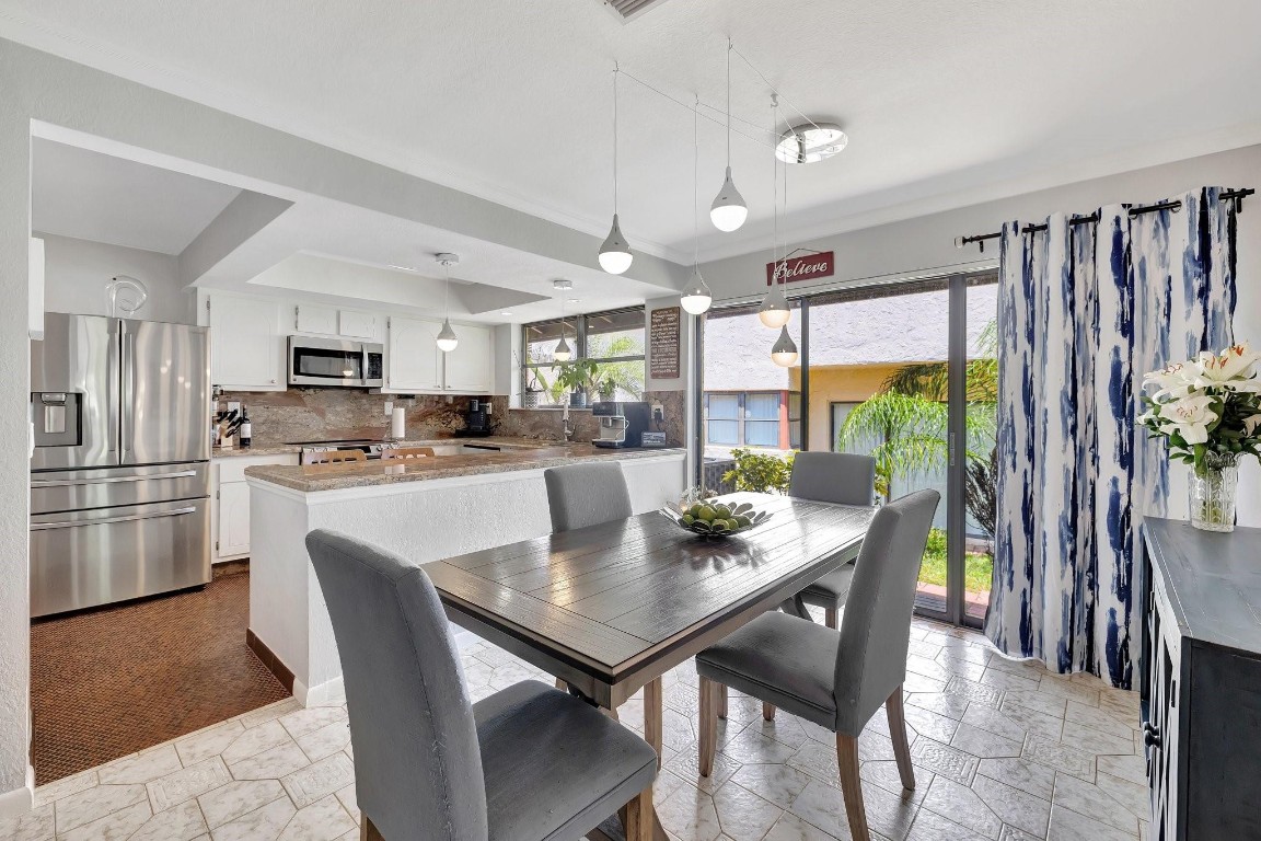 3402 Heather Terrace 7