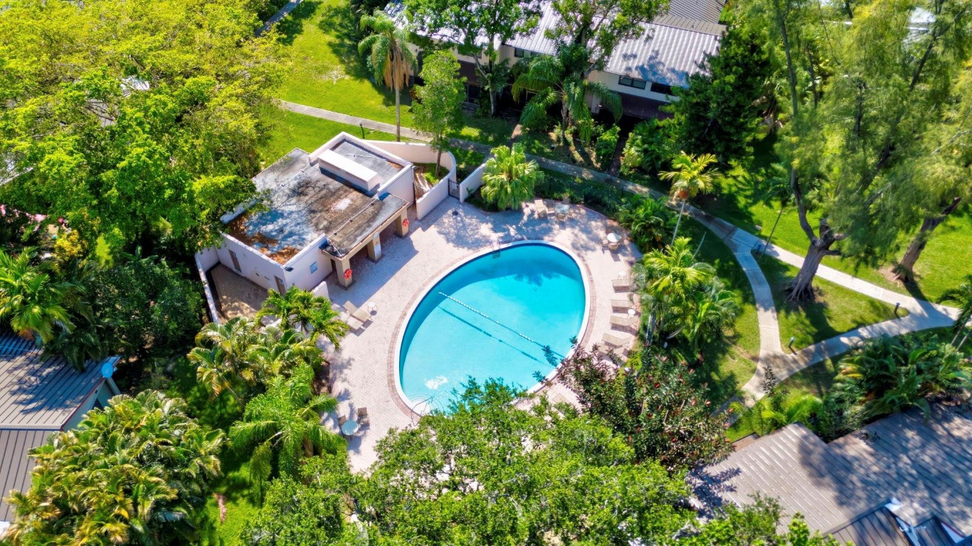 3402 Heather Terrace 7