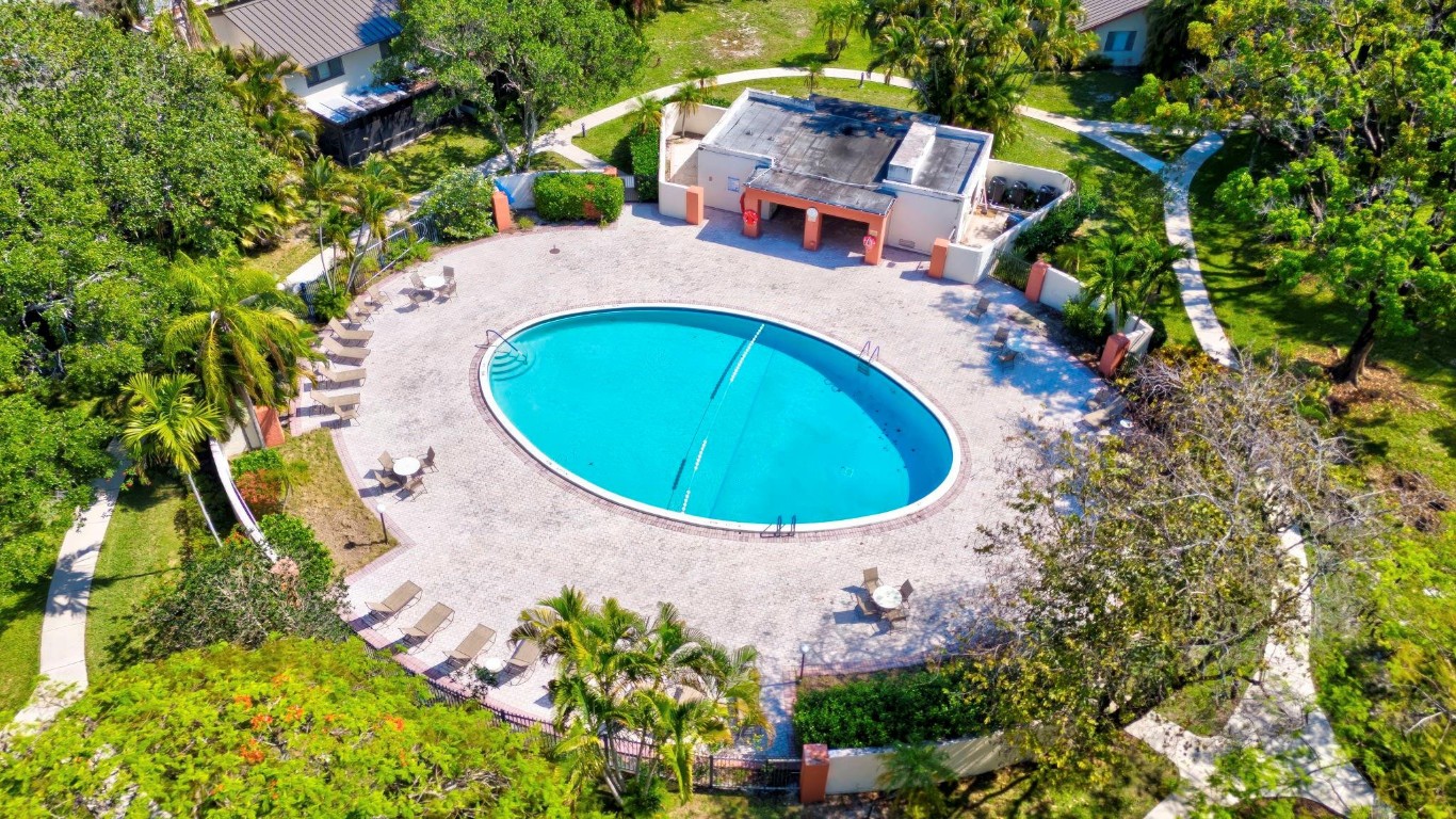 3402 Heather Terrace 7