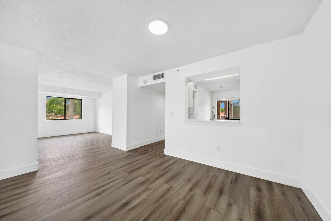 6269 Pointe Regal Cir 210