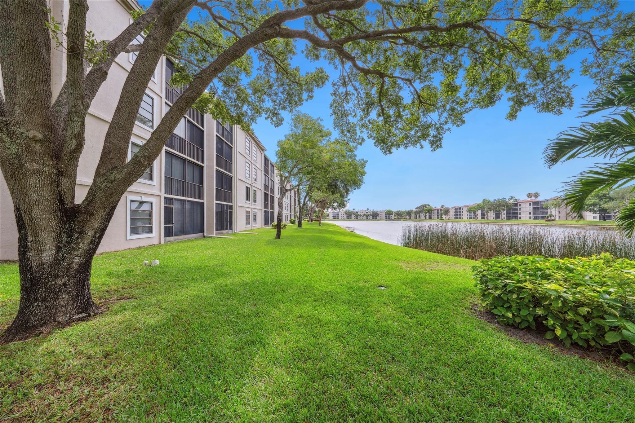 6269 Pointe Regal Cir 210