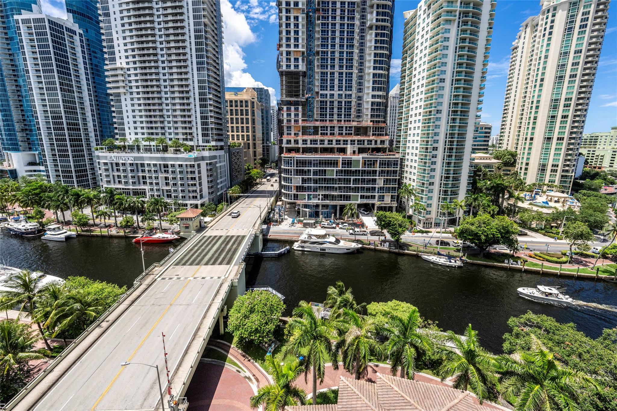 511 SE 5th Ave 1116