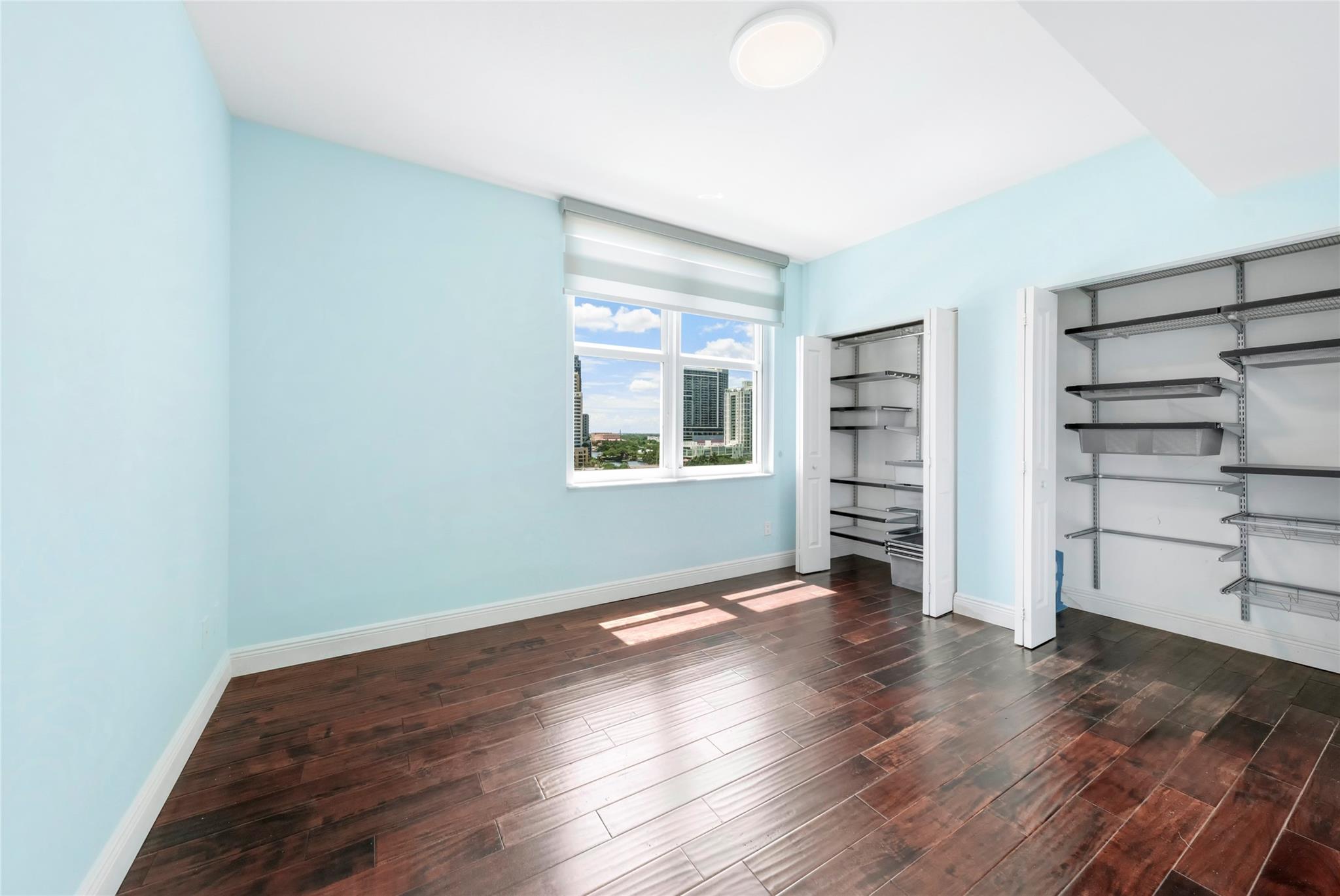 511 SE 5th Ave 1116