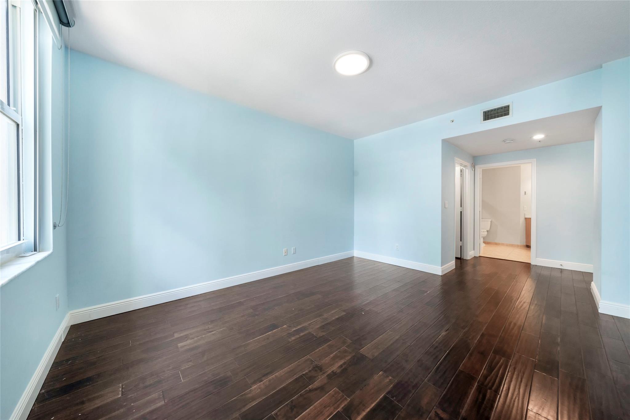511 SE 5th Ave 1116