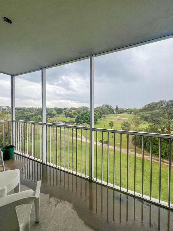 3050 N Palm Aire Dr 604