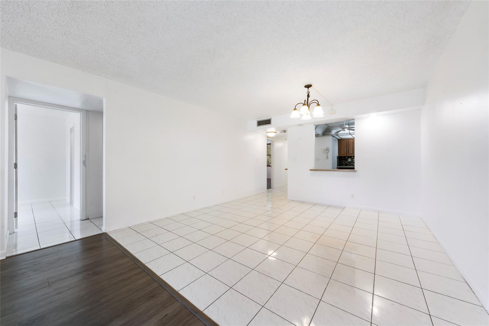 3150 W Rolling Hills Cir 210