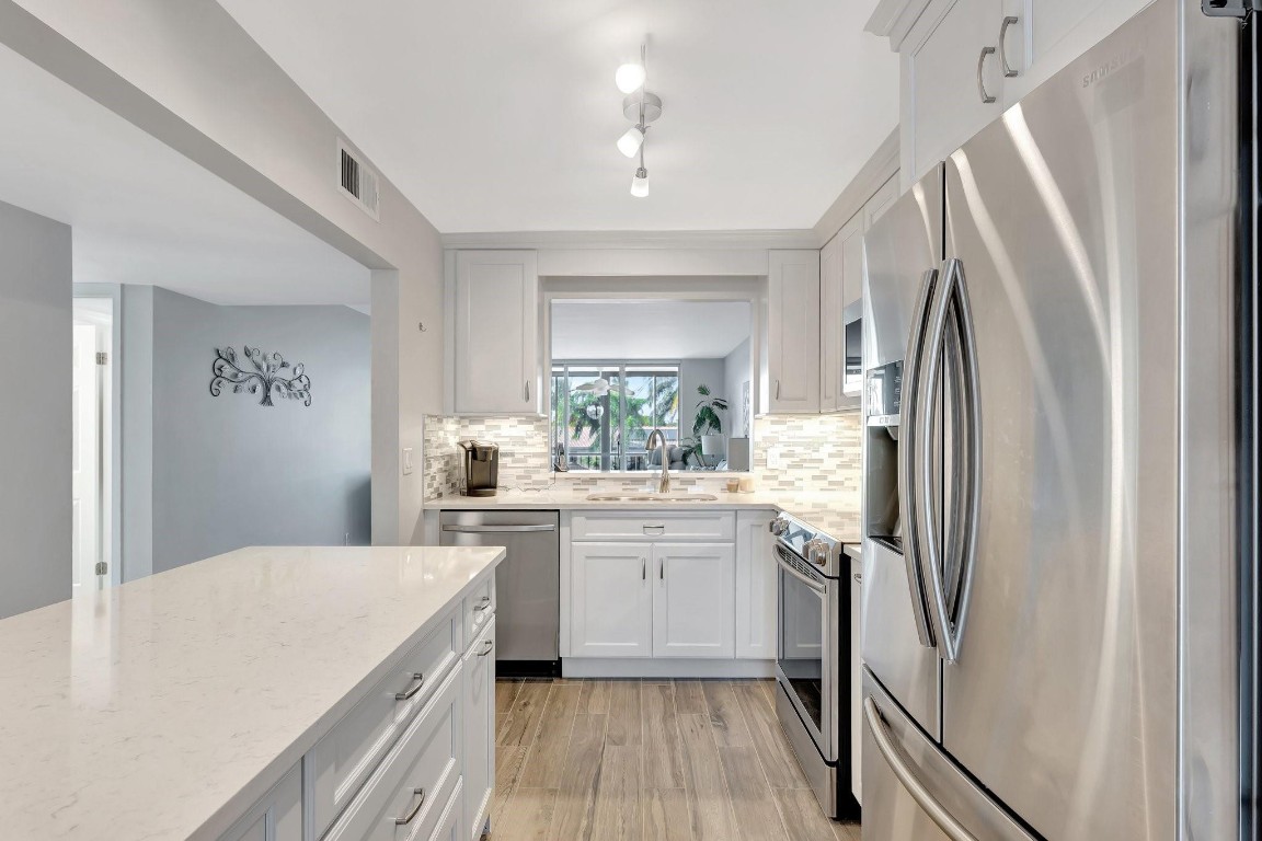 777 S Federal Highway O-201