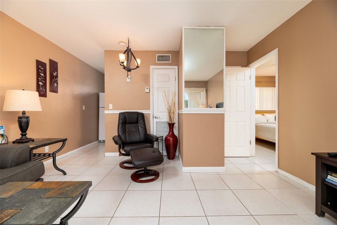 3225 NE 16th Street 19A