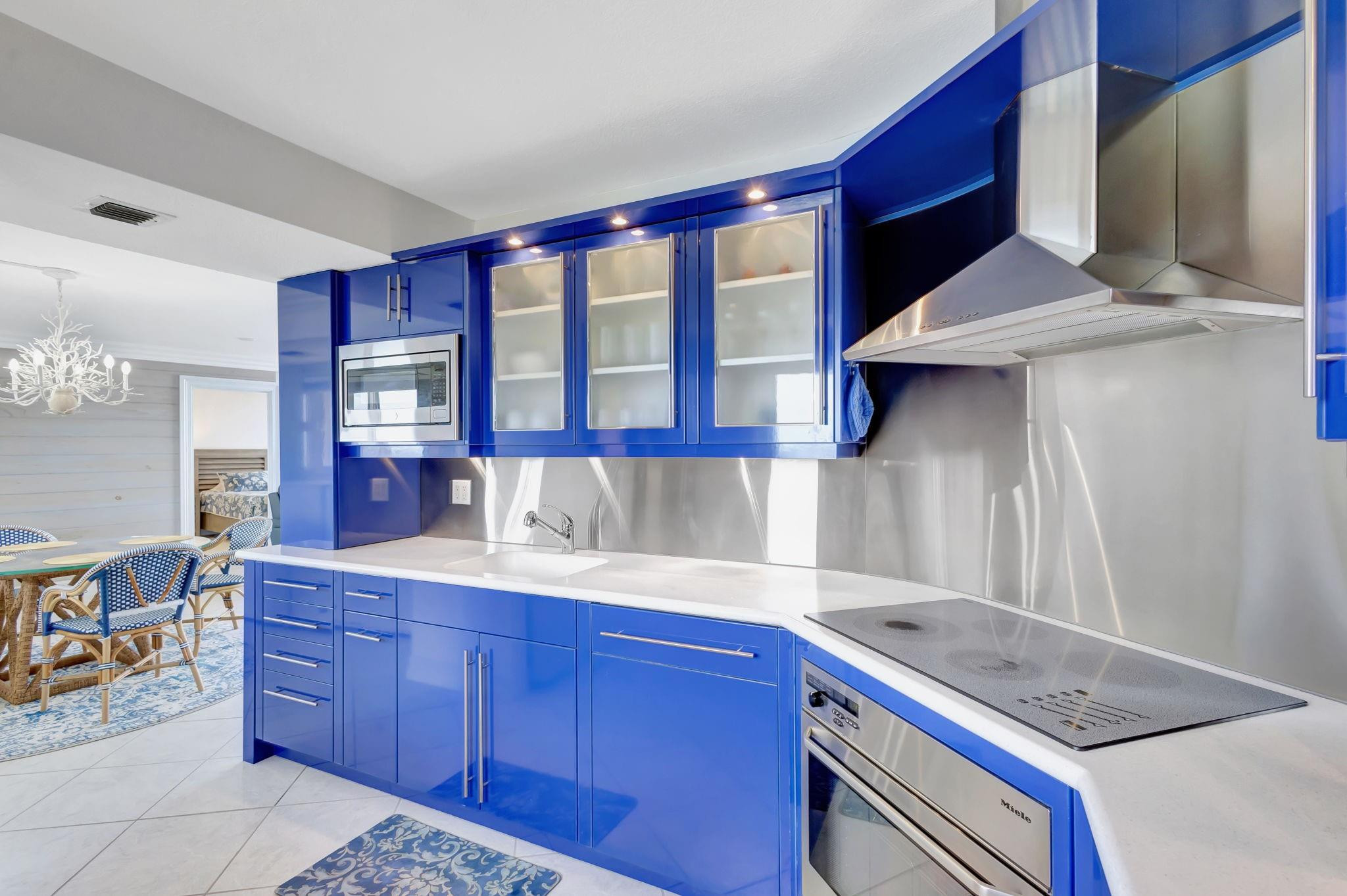 300 Ocean Trail Way 907