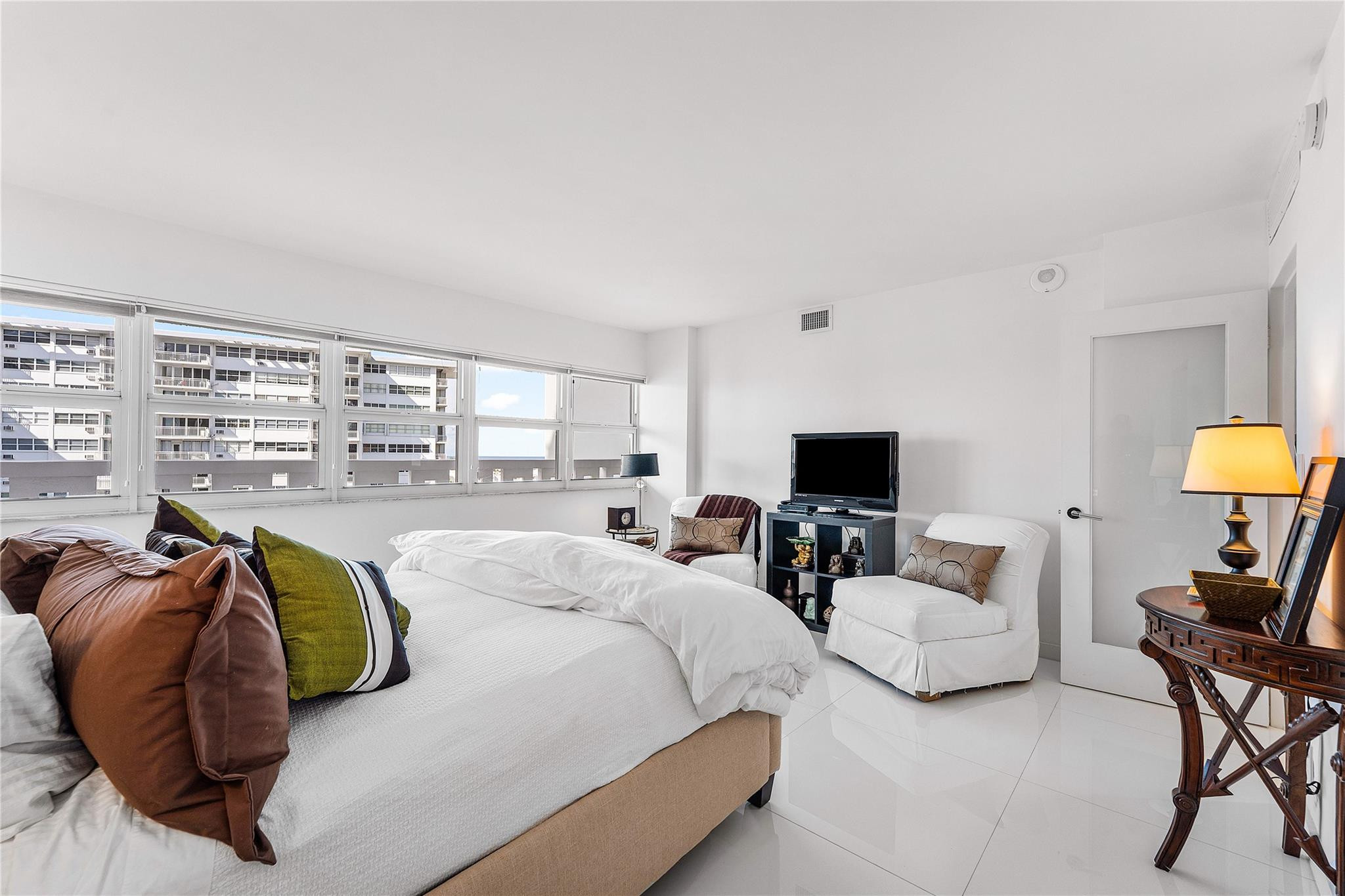 2000 S Ocean Dr 1209