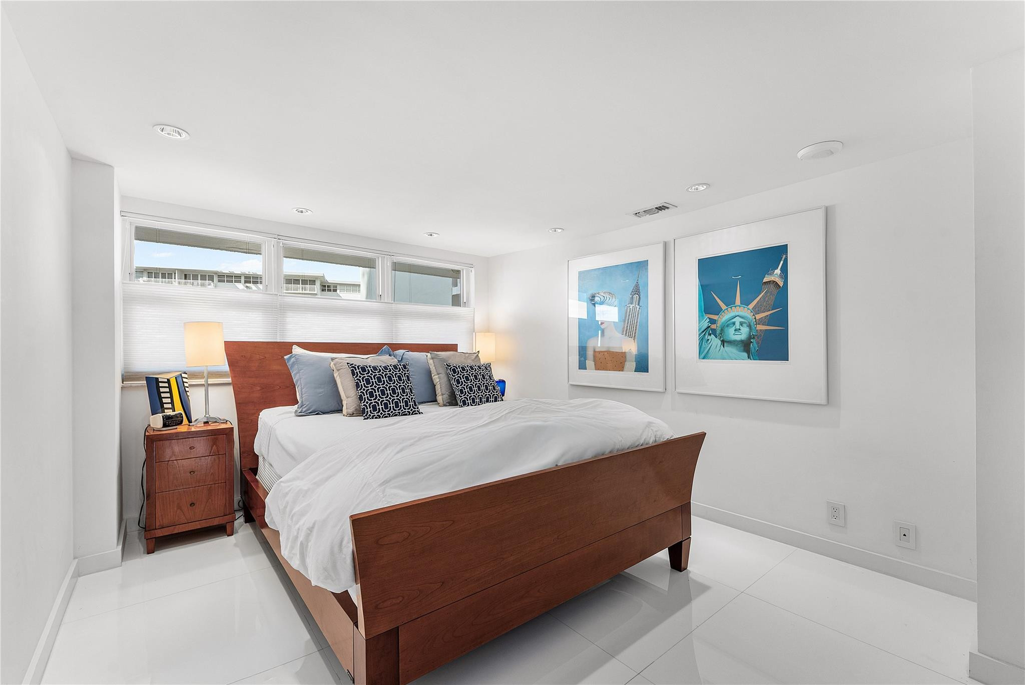 2000 S Ocean Dr 1209