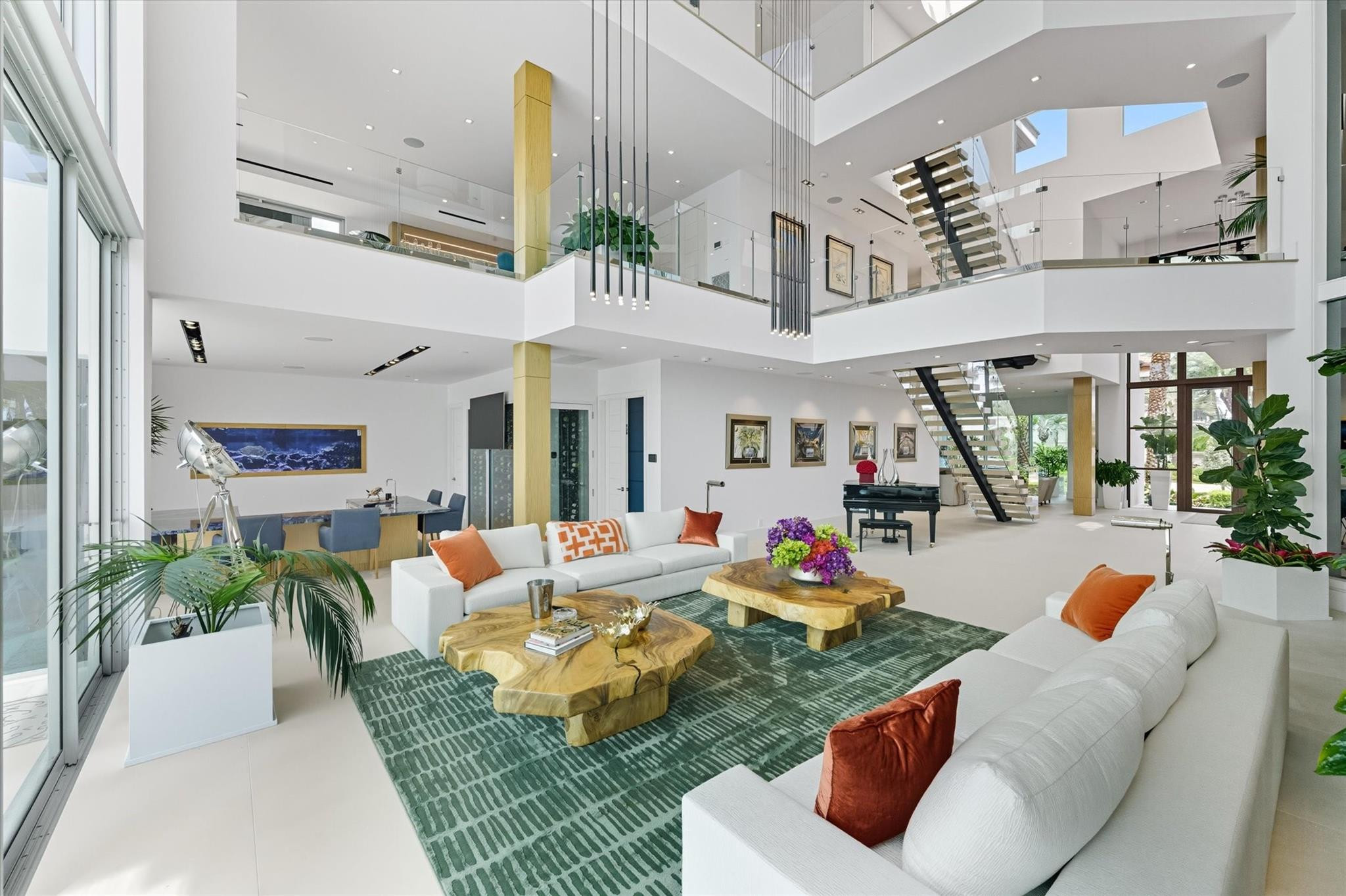 14 N Isla Bahia Dr