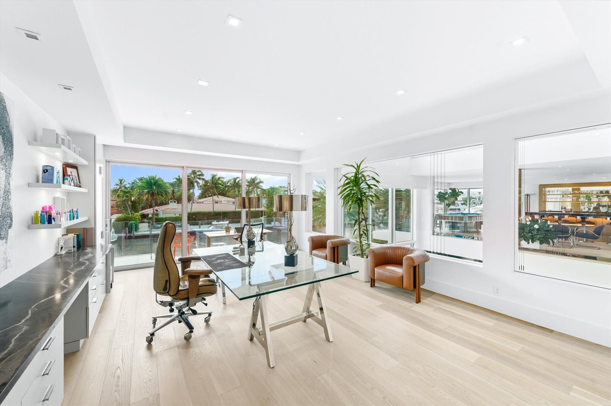 14 N Isla Bahia Dr