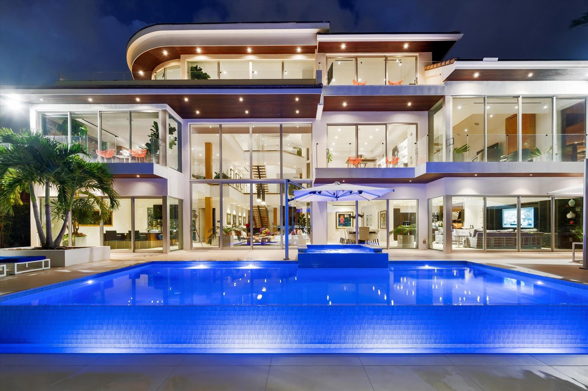 14 N Isla Bahia Dr
