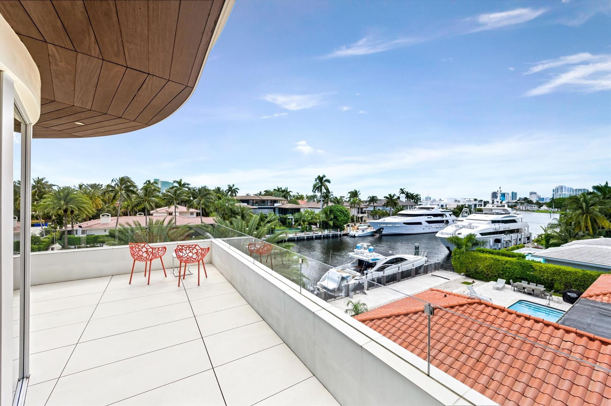 14 N Isla Bahia Dr