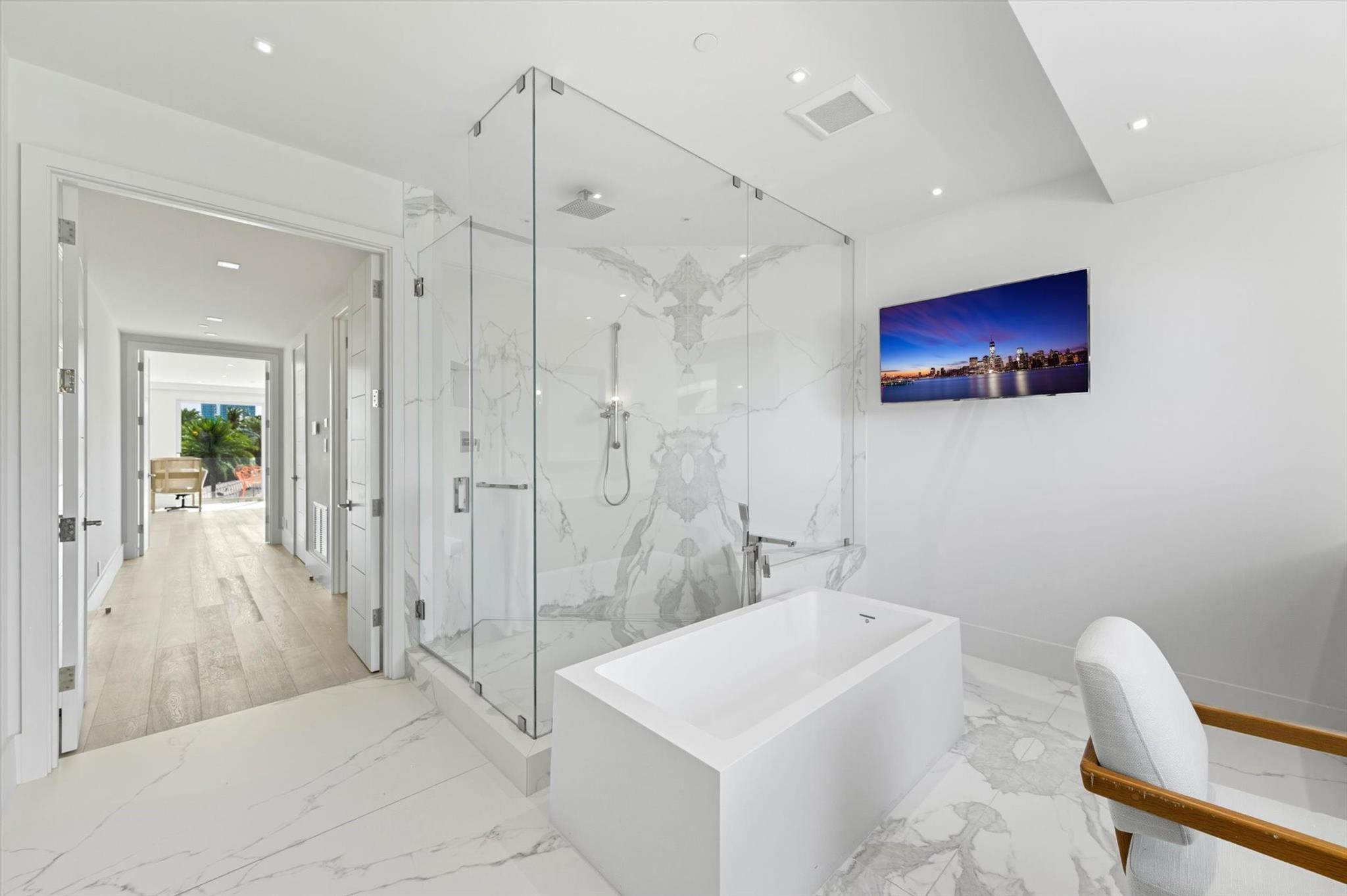 14 N Isla Bahia Dr