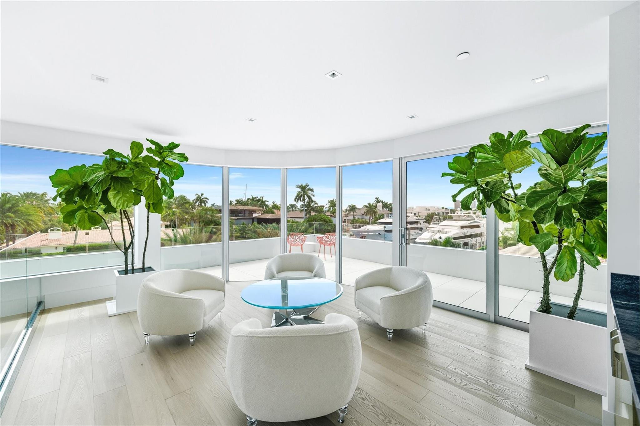 14 N Isla Bahia Dr