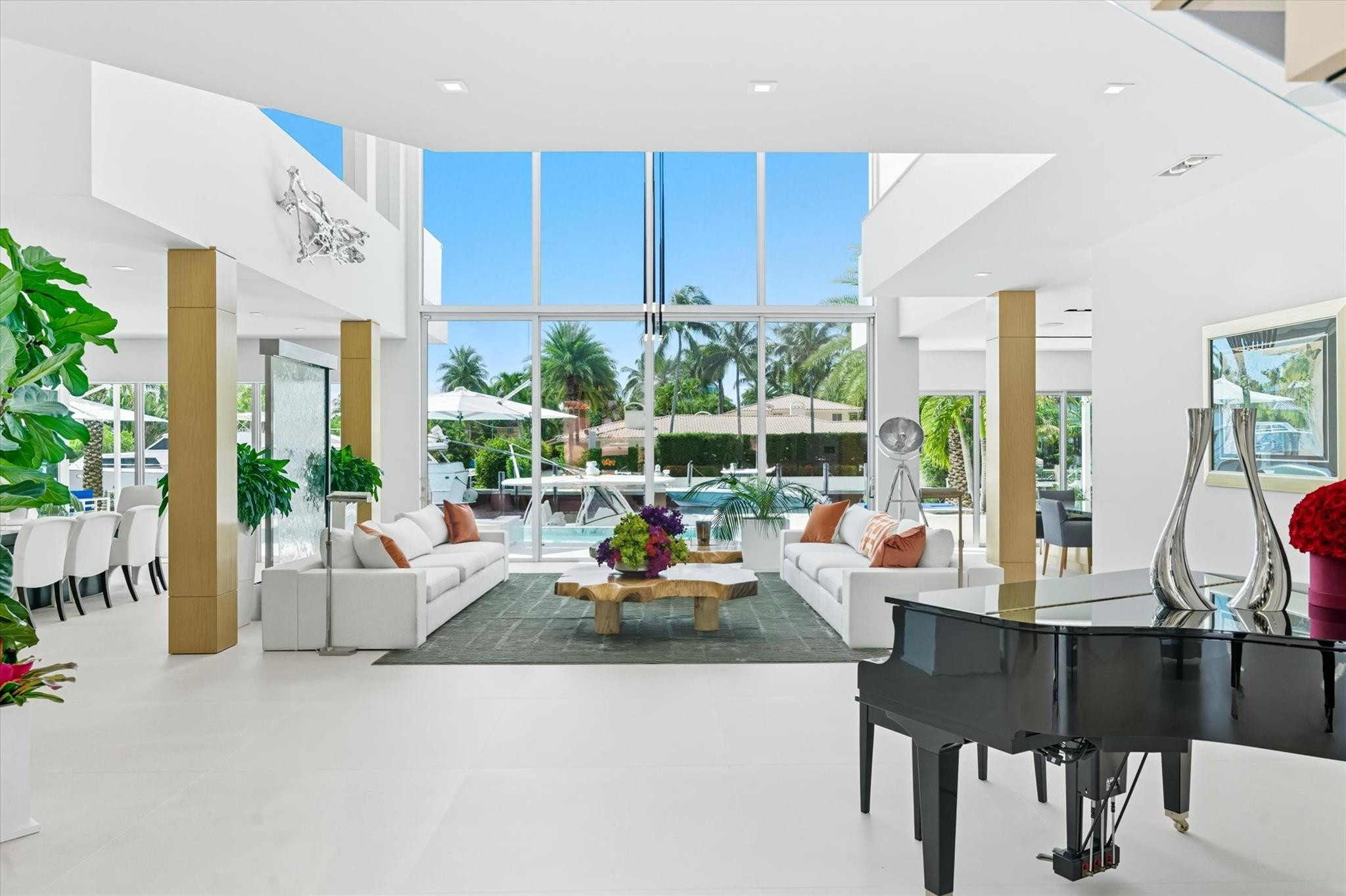 14 N Isla Bahia Dr