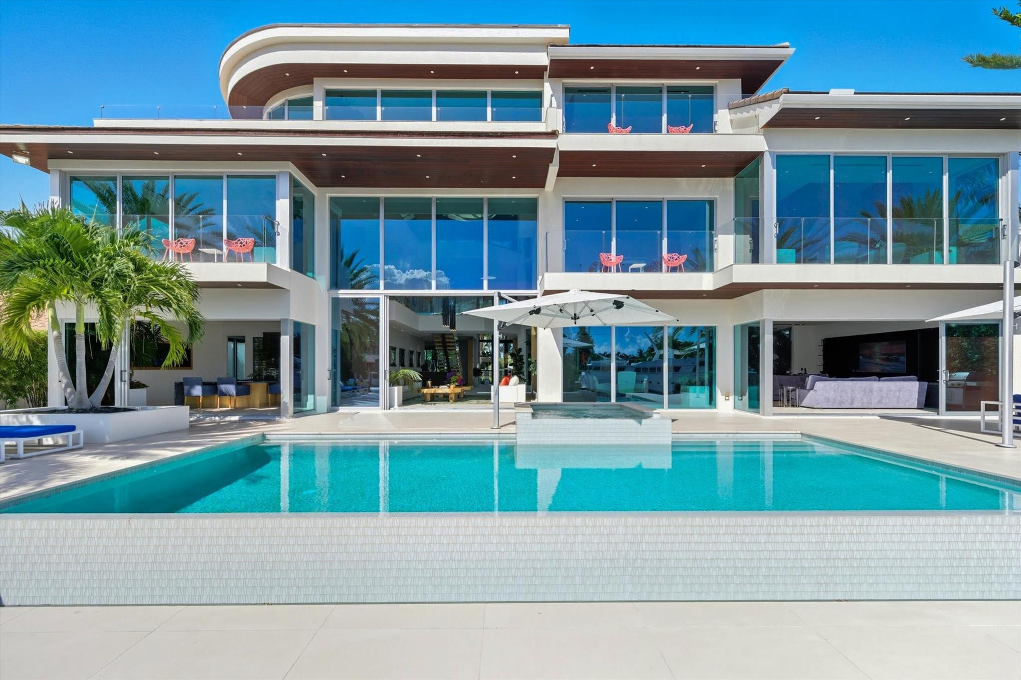 14 N Isla Bahia Dr