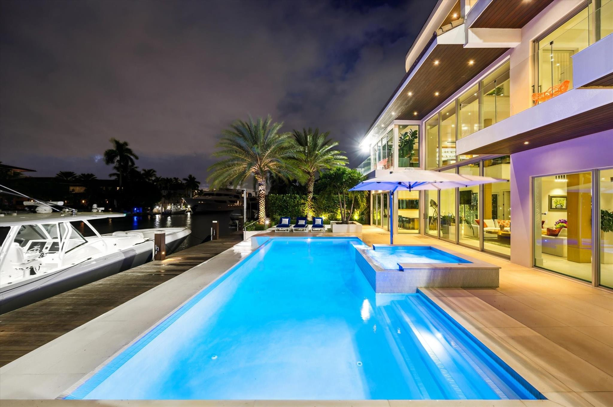 14 N Isla Bahia Dr