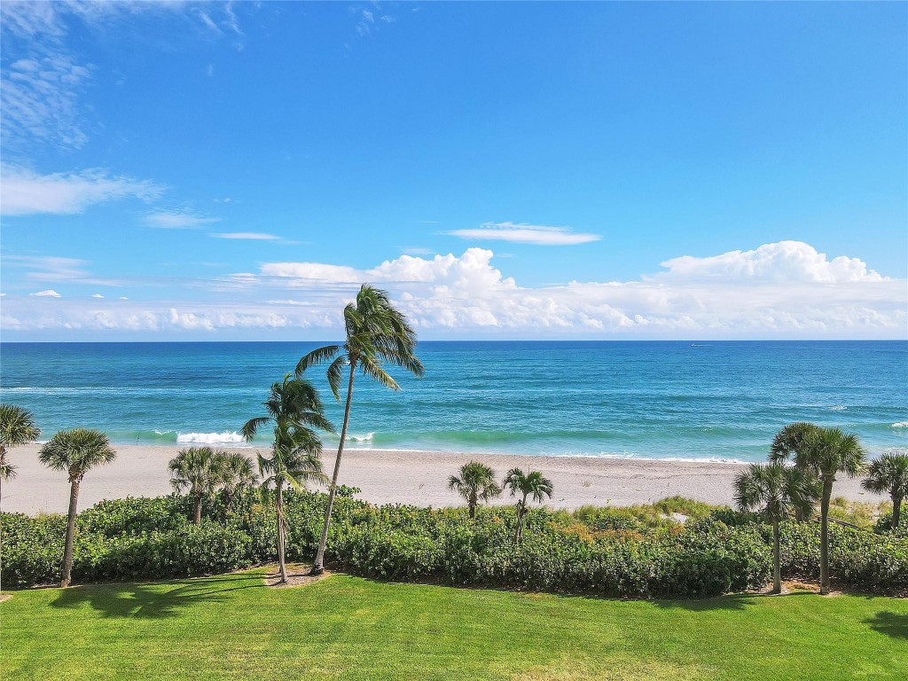 400 Ocean Trail Way 109