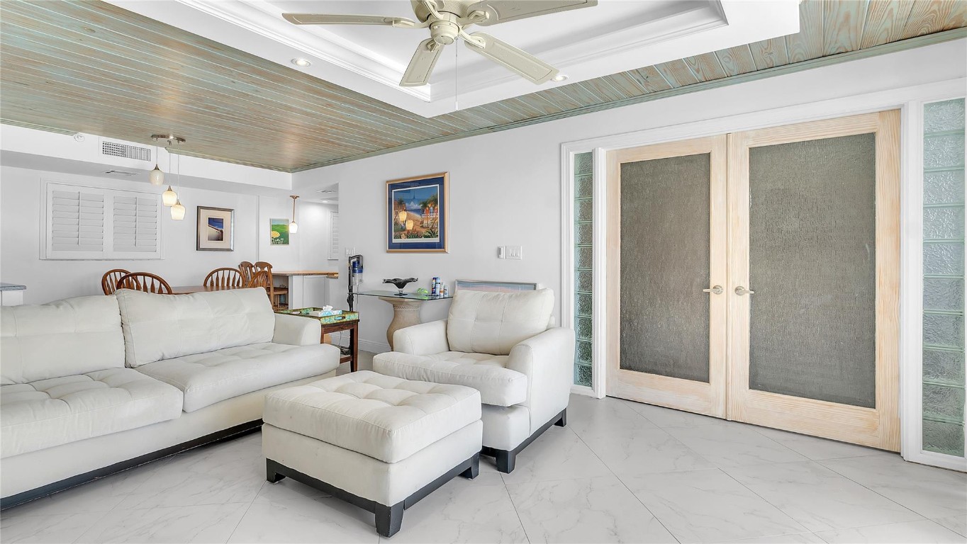 400 Ocean Trail Way 109