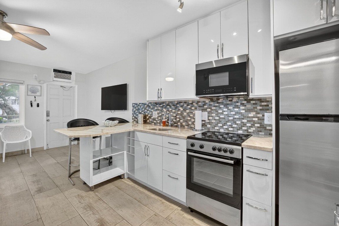 1480 S Ocean Blvd 209