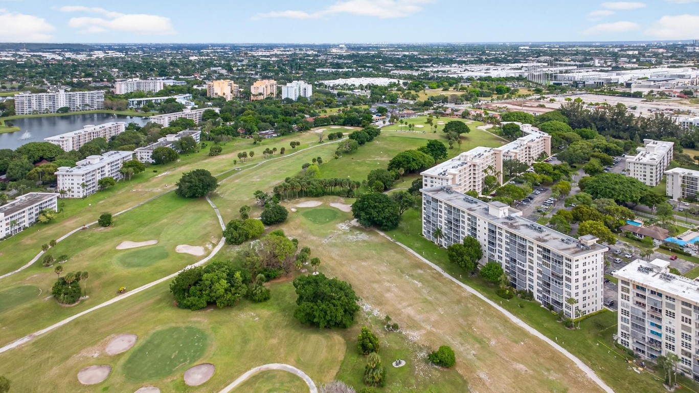 2671 S Course Dr 206