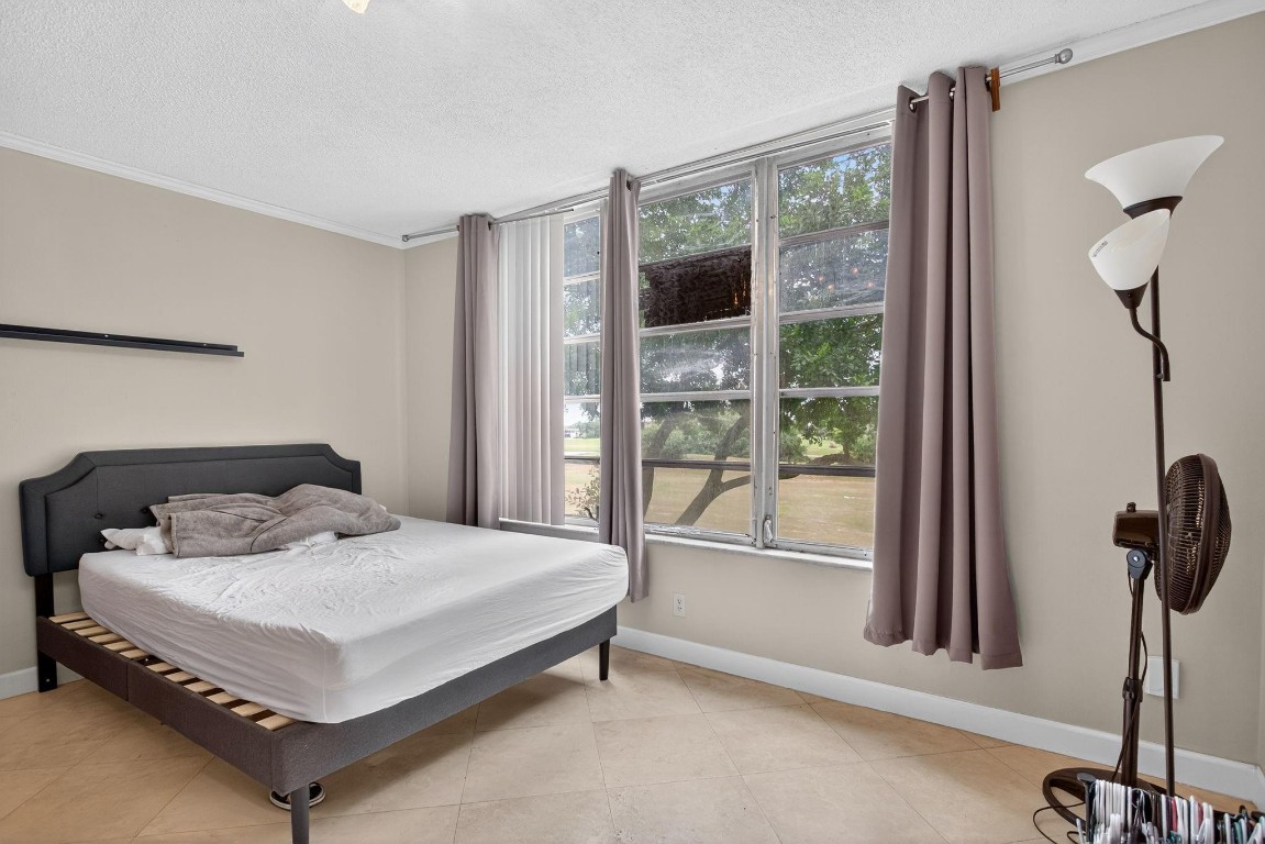 2671 S Course Dr 206