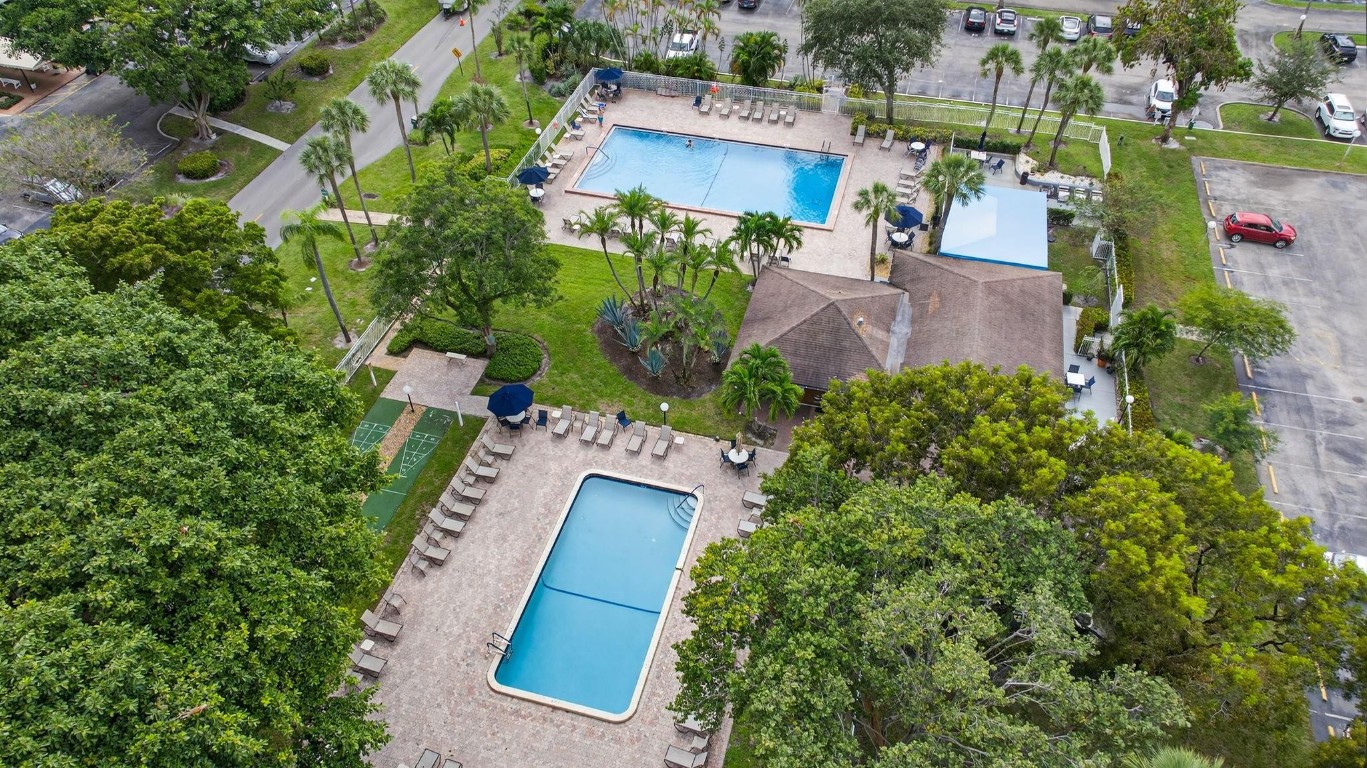 2671 S Course Dr 206