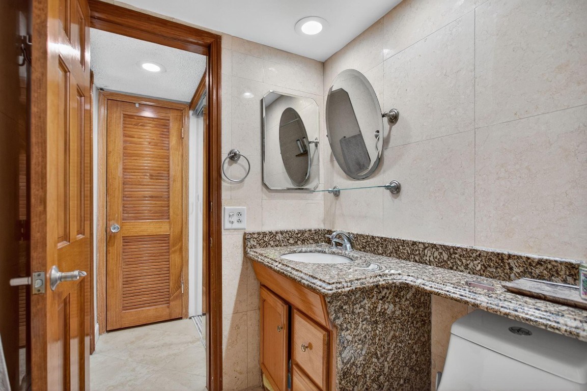 2671 S Course Dr 206