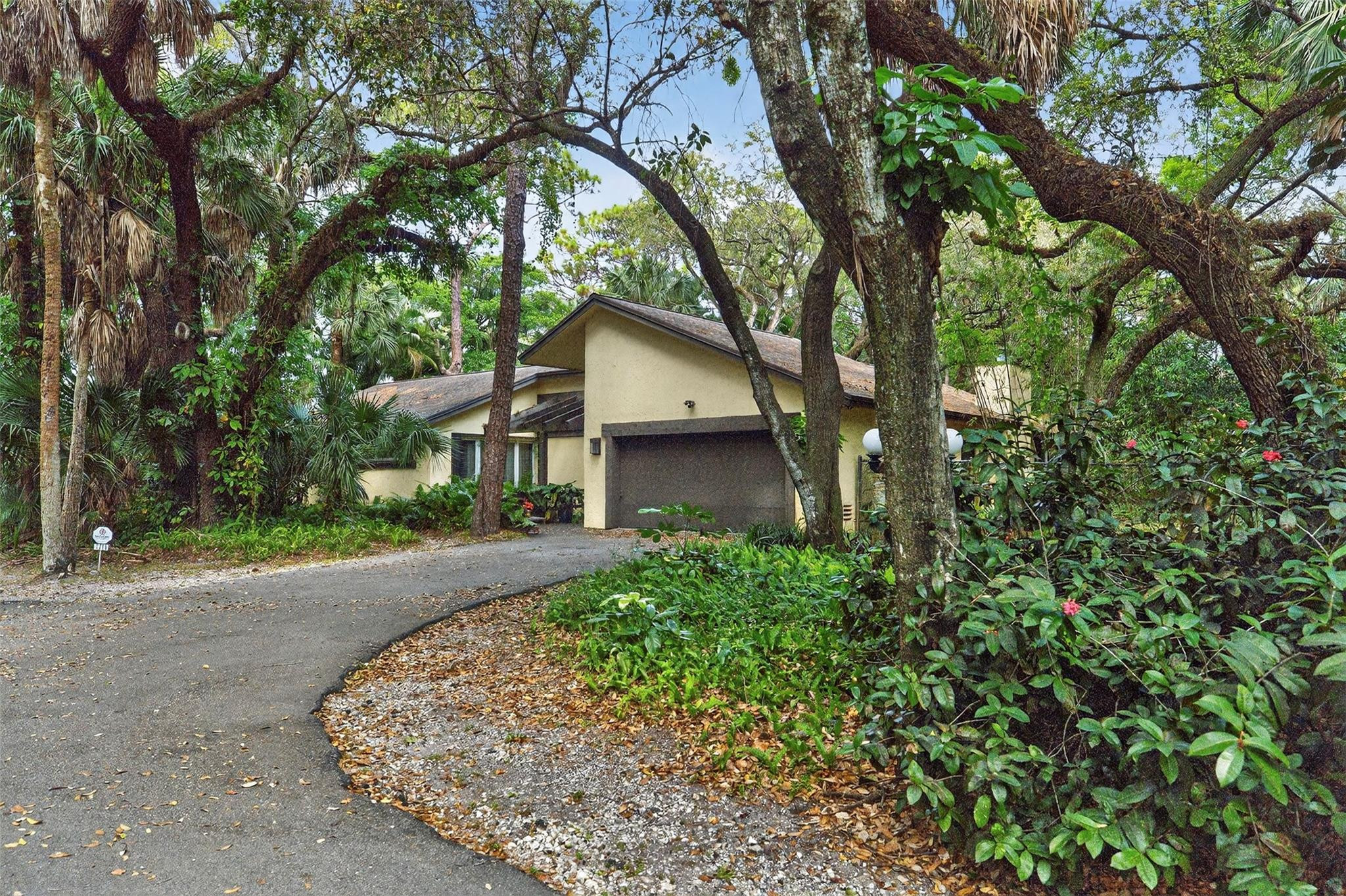 1711 SW 30th Pl