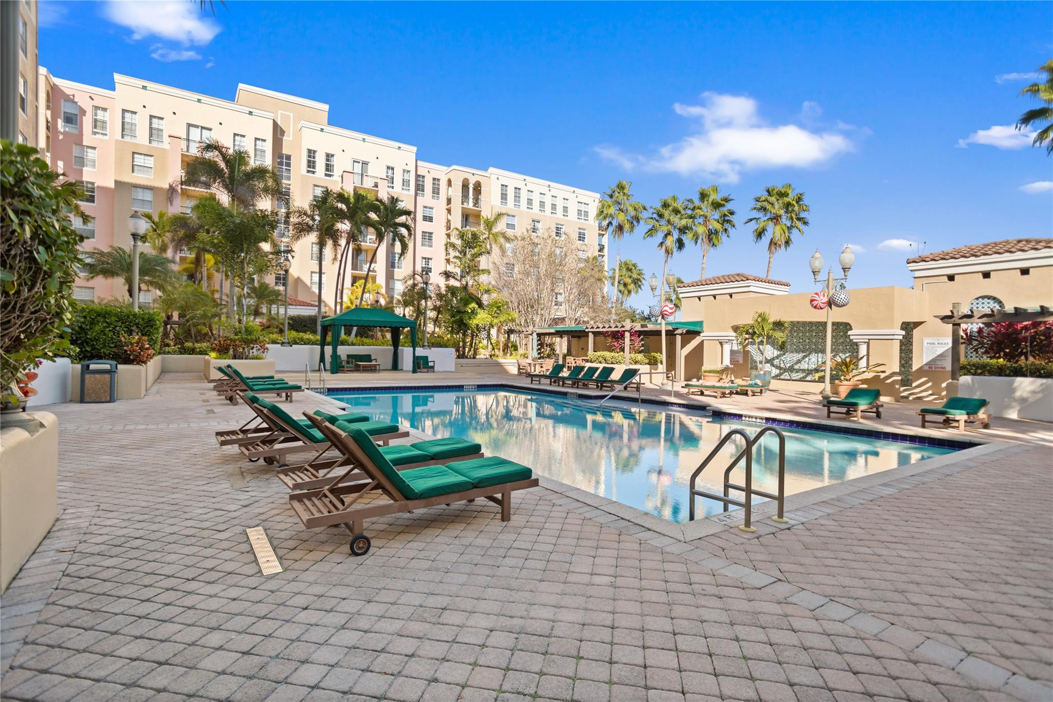 520 SE 5th Avenue 1602