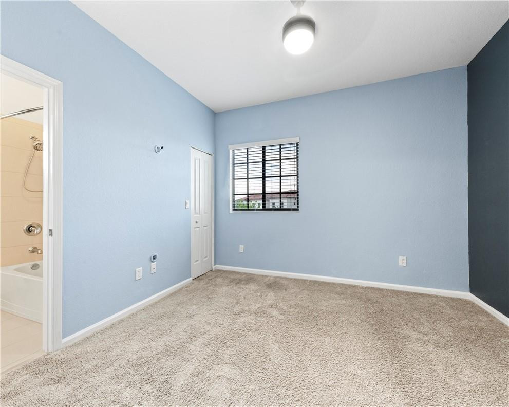 4230 N Dixie Highway 113