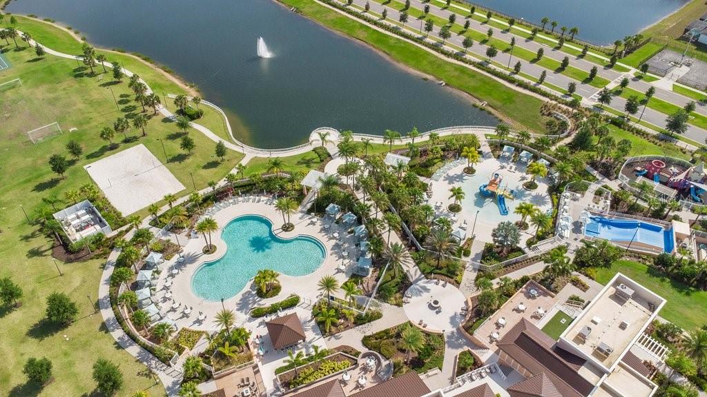 1858 TROPICAL PALMS CIRCLE