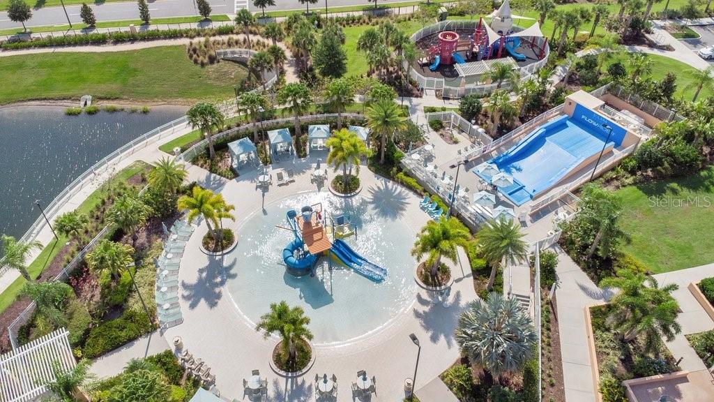 1858 TROPICAL PALMS CIRCLE