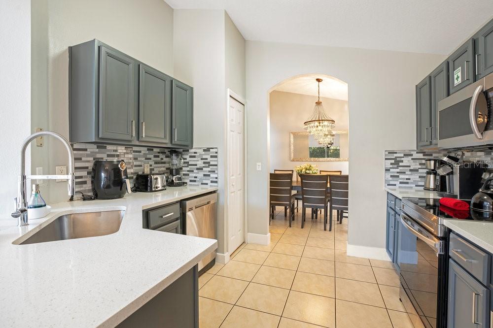 174 HIDEAWAY BEACH LN