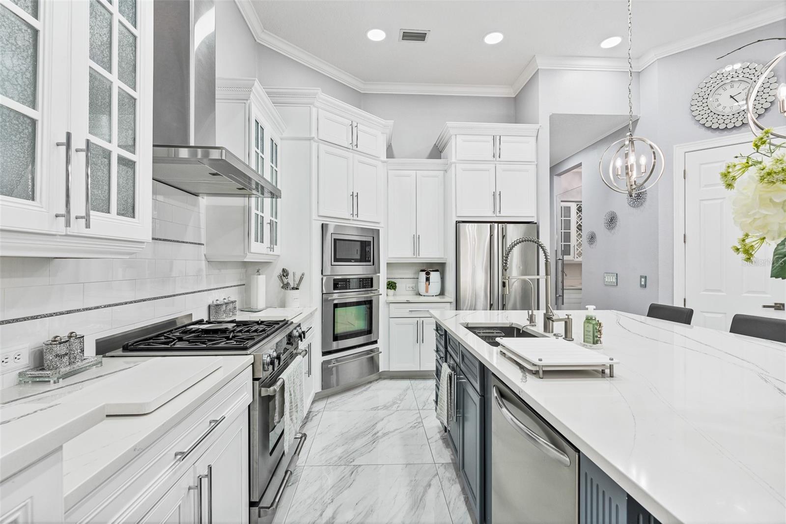 1450 BELFIORE WAY