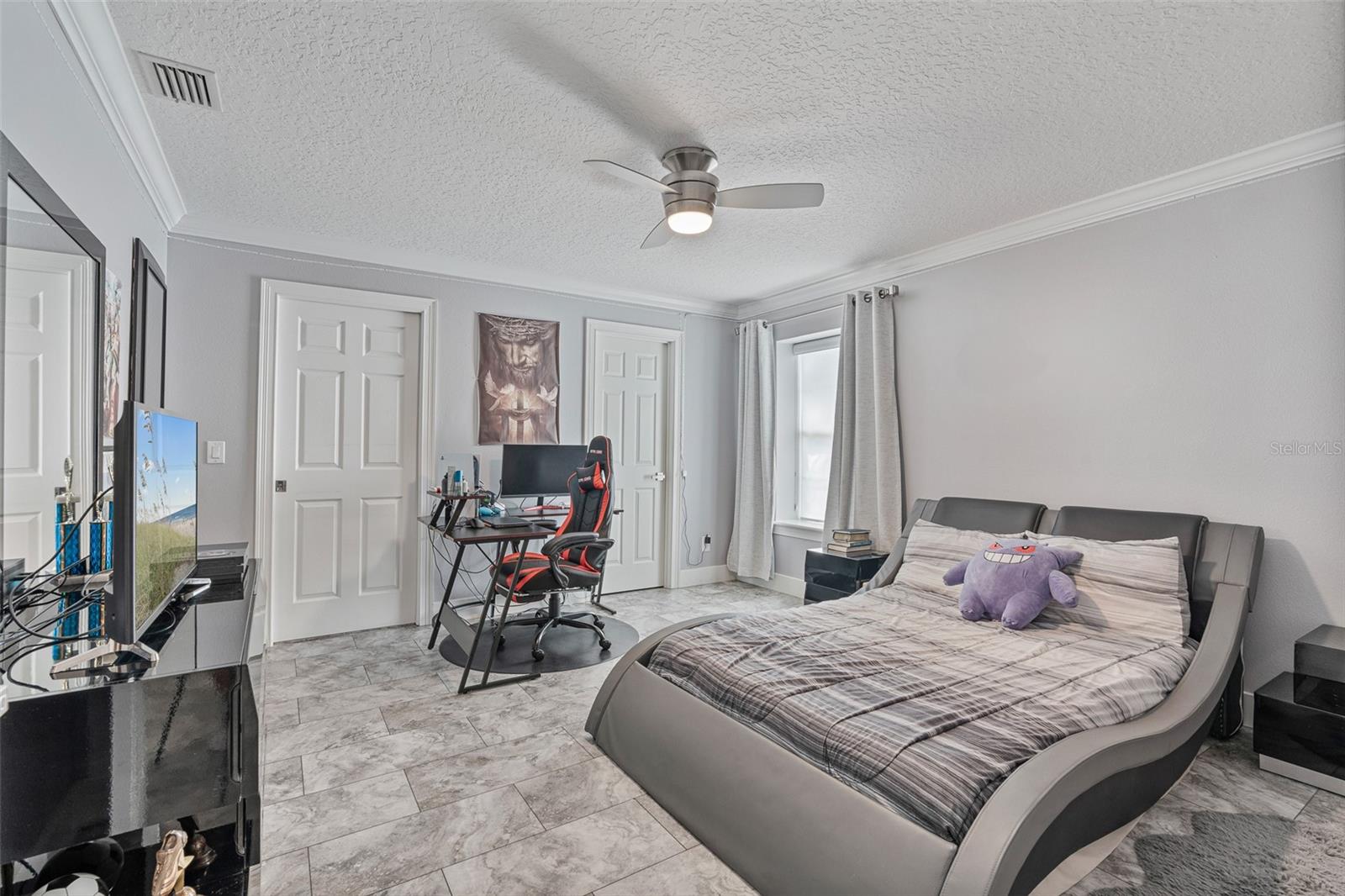1450 BELFIORE WAY