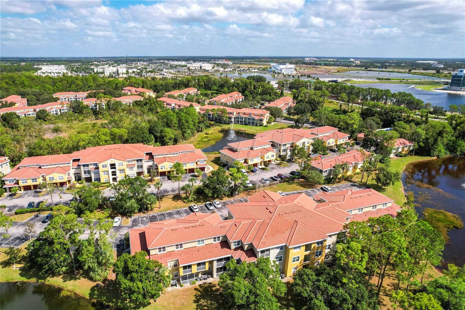 5600 BENTGRASS DR #8-302