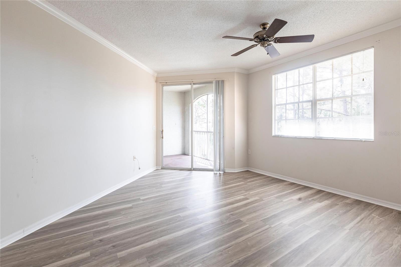 5600 BENTGRASS DR #8-302