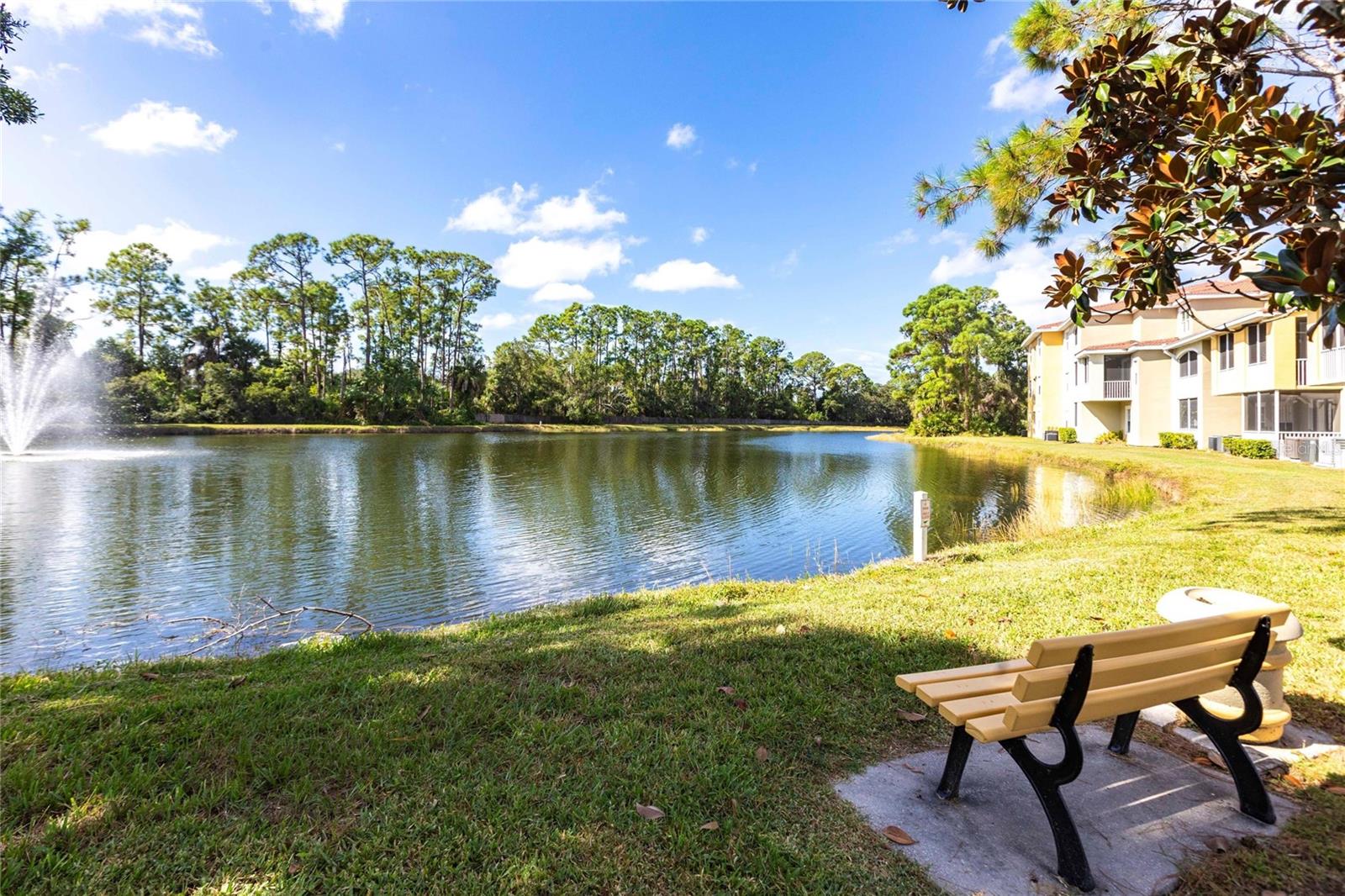 5600 BENTGRASS DR #8-302