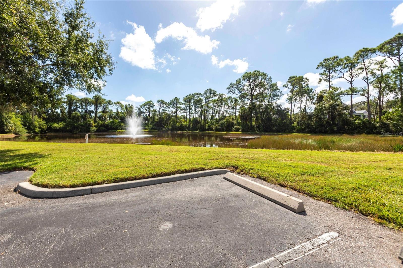 5600 BENTGRASS DR #8-302