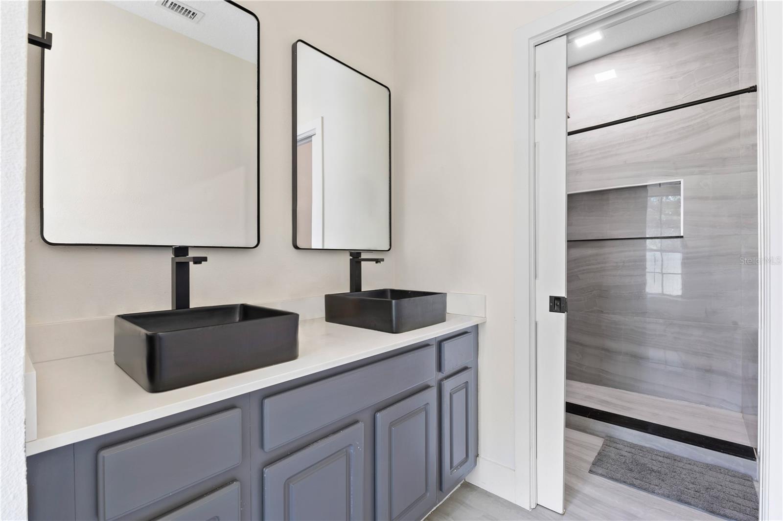 11342 S CAMDEN COMMONS DR